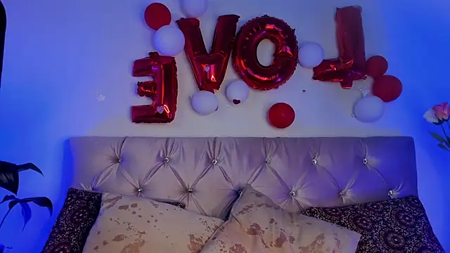 Snapshot of Redpandaa_ chatting on 03.04.25 Redpandaa online show from 03.04.25