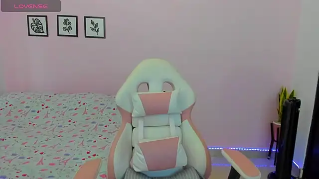 sophie pazz online show from 06.04.26