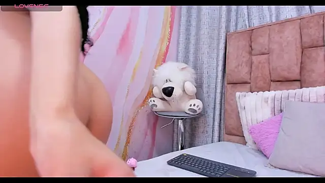 lila noa online show from 02.28.25