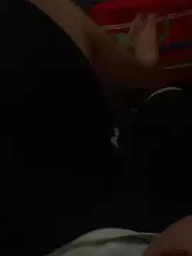 Snapshot of beautiful_hands_ chatting on 11.02.25 beautiful hands online show from 11.02.25