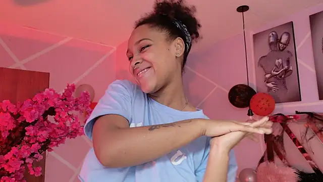 Elith noa online show from 10.23.25