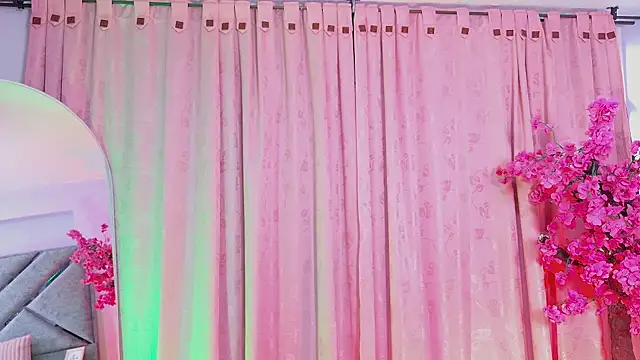 Elith noa online show from 01.12.26