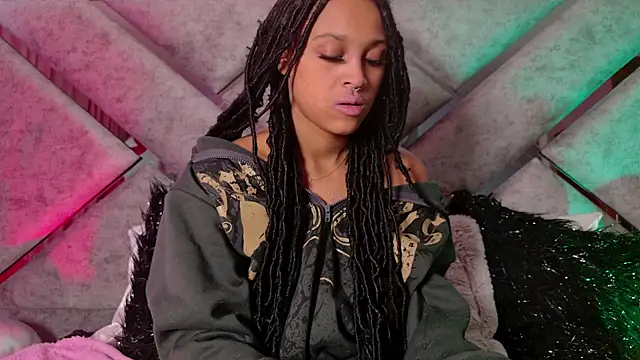 Elith noa online show from 02.21.26