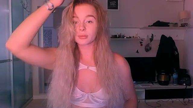 Eva Jaya online show from 09.18.25