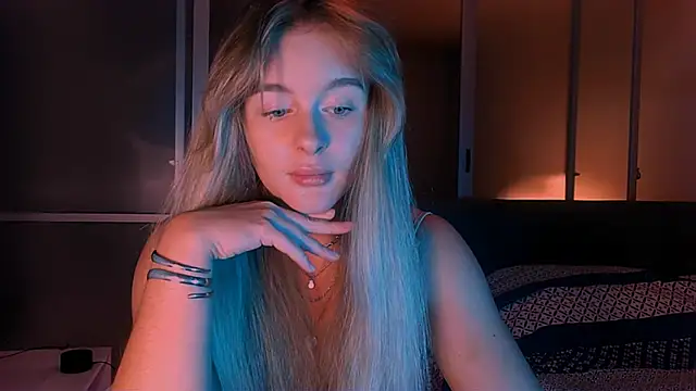 Eva Jaya online show from 10.06.25