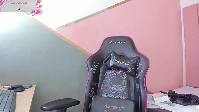 lilith noahh online show from 01.30.25