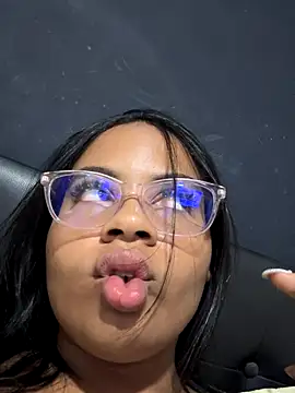 Snapshot of SussiSotto chatting on 12.08.24 SussiSotto online show from 12.08.24