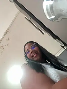 Snapshot of SussiSotto chatting on 12.15.24 SussiSotto online show from 12.15.24