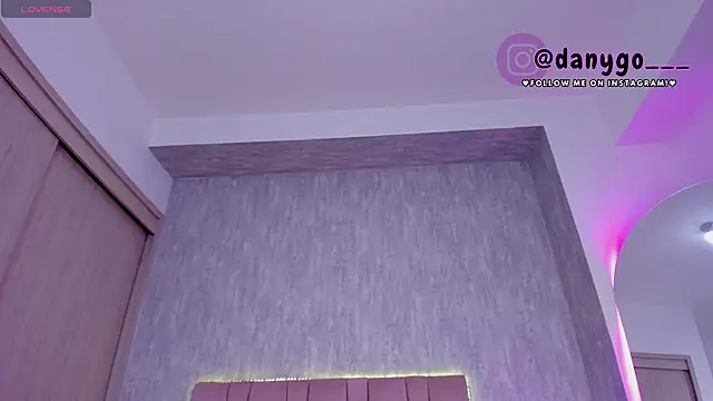 Snapshot of ZarianaEvanz chatting on 03.16.25 ZarianaEvanz online show from 03.16.25