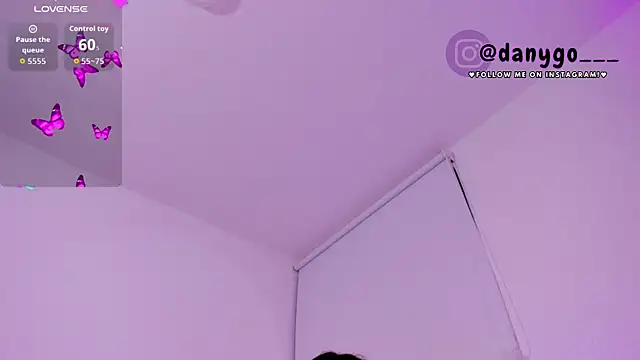 Snapshot of ZarianaEvanz chatting on 09.17.25 ZarianaEvanz online show from 09.17.25