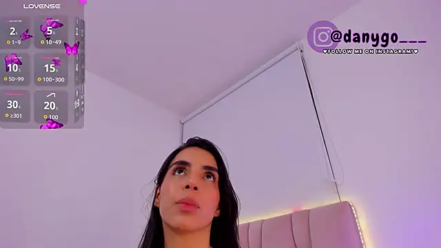 Snapshot of ZarianaEvanz chatting on 09.30.25 ZarianaEvanz online show from 09.30.25