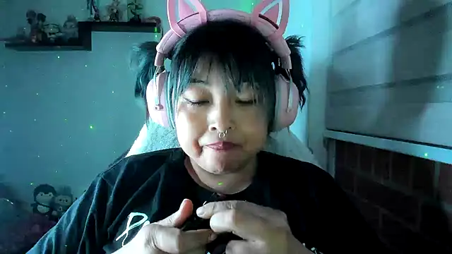 Shaddycute  online show from 06.17.26