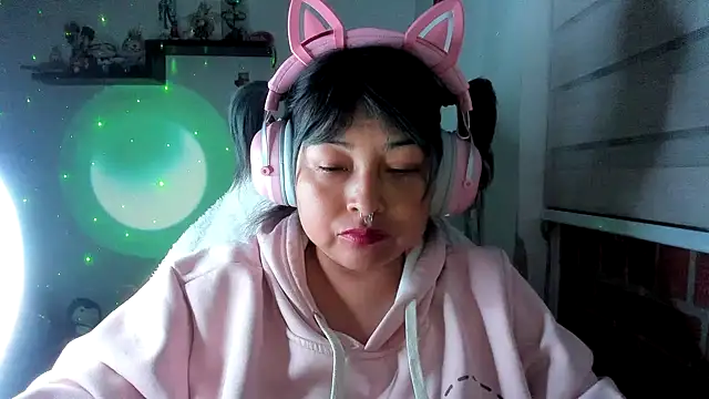 Shaddycute  online show from 06.22.26