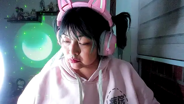 Shaddycute  online show from 06.22.26