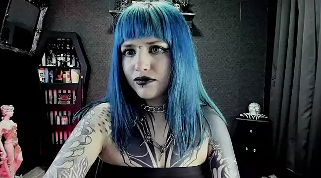 Snapshot of DimmuandDarkness chatting on 01.09.25 DimmuandDarkness online show from 01.09.25