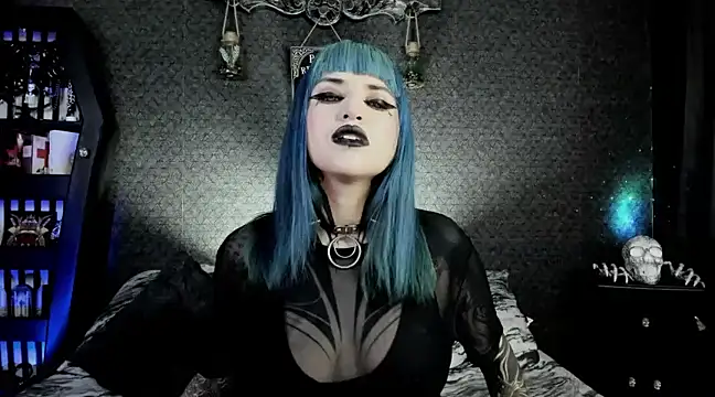 Snapshot of DimmuandDarkness chatting on 01.30.25 DimmuandDarkness online show from 01.30.25