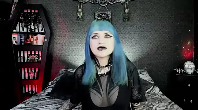 Snapshot of DimmuandDarkness chatting on 01.31.25 DimmuandDarkness online show from 01.31.25