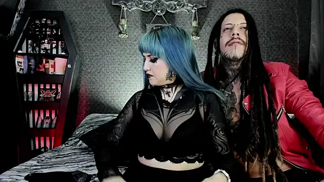 Snapshot of DimmuandDarkness chatting on 02.04.25 DimmuandDarkness online show from 02.04.25