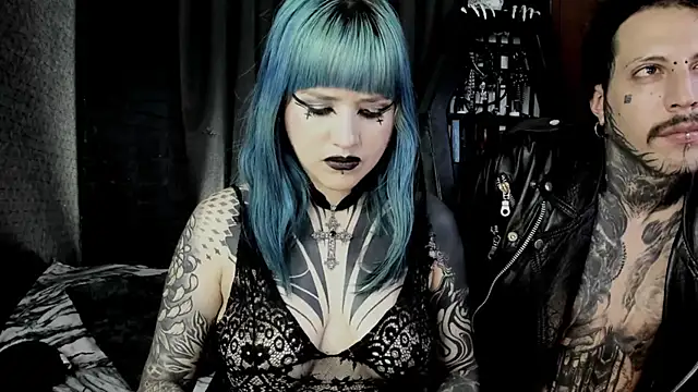 Snapshot of DimmuandDarkness chatting on 02.15.25 DimmuandDarkness online show from 02.15.25