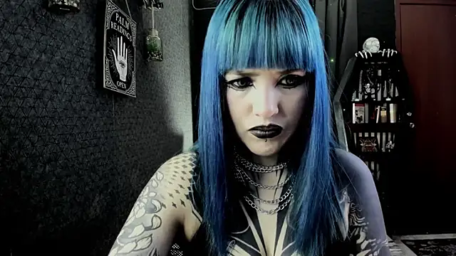 Snapshot of DimmuandDarkness chatting on 03.22.25 DimmuandDarkness online show from 03.22.25