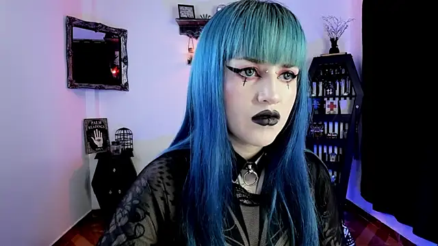 Snapshot of DimmuandDarkness chatting on 10.24.25 DimmuandDarkness online show from 10.24.25