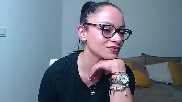 Snapshot of BabySerene chatting on 03.10.25 BabySerene online show from 03.10.25