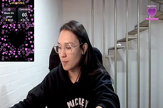 Snapshot of Jessie_Desire chatting on 09.28.25 Jessie Desire online show from 09.28.25