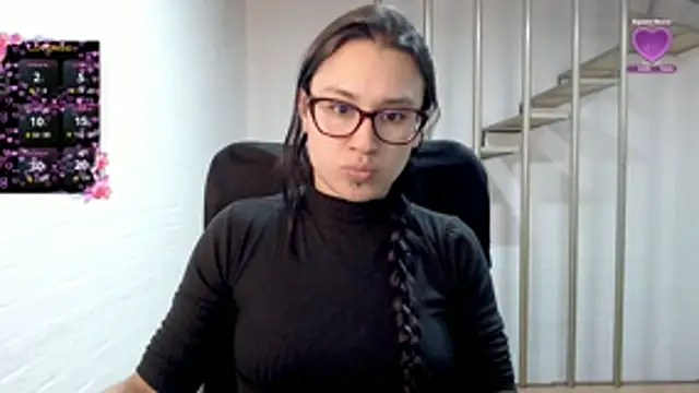 Snapshot of Jessie_Desire chatting on 02.05.26 Jessie Desire online show from 02.05.26