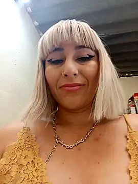 Snapshot of florecita9 chatting on 12.20.24 florecita9 online show from 12.20.24