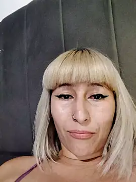 Snapshot of florecita9 chatting on 01.08.25 florecita9 online show from 01.08.25