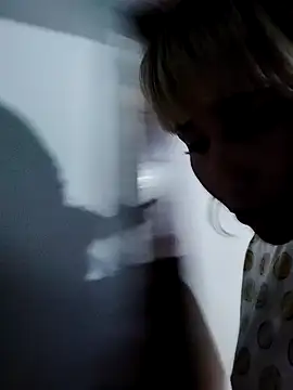 Snapshot of florecita9 chatting on 02.21.25 florecita9 online show from 02.21.25