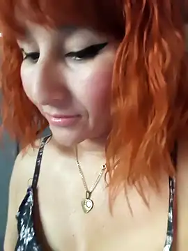 Snapshot of florecita9 chatting on 02.02.26 florecita9 online show from 02.02.26