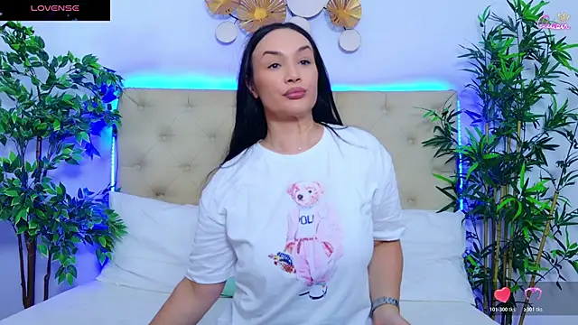 Snapshot of DaliyaArabian chatting on 07.16.26 DaliyaArabian online show from 07.16.26