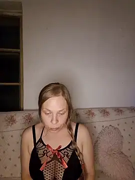 Snapshot of katiestevens chatting on 09.14.25 katiestevens online show from 09.14.25