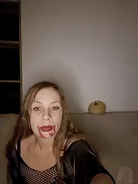 Snapshot of katiestevens chatting on 10.29.25 katiestevens online show from 10.29.25