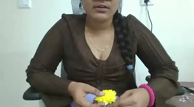 Snapshot of ammu_telugu_192 chatting on 12.28.24 ammu telugu 192 online show from 12.28.24