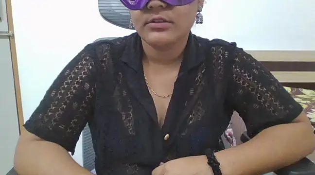 Snapshot of ammu_telugu_192 chatting on 03.11.25 ammu telugu 192 online show from 03.11.25