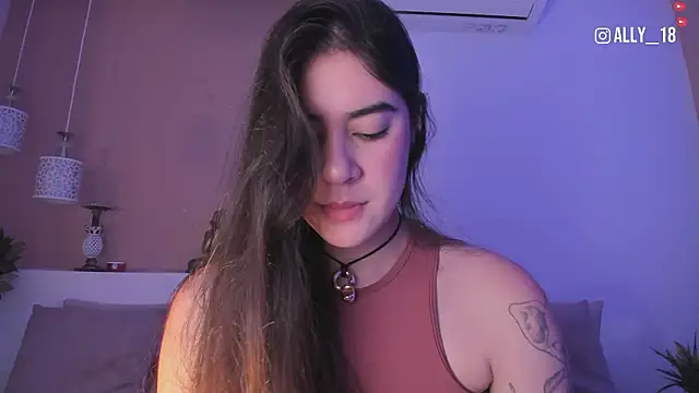 Snapshot of Ally_addams chatting on 03.10.26 Ally addams online show from 03.10.26