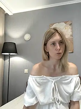 AvelinaLeoni online show from 09.09.25