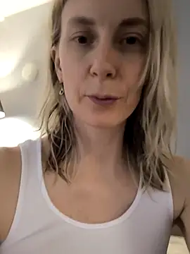 AvelinaLeoni online show from 03.02.26