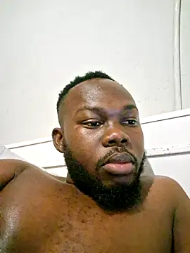 Snapshot of LaughRiotX chatting on 09.08.25 LaughRiotX online show from 09.08.25