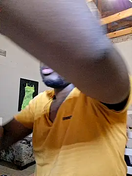 Snapshot of LaughRiotX chatting on 09.29.25 LaughRiotX online show from 09.29.25