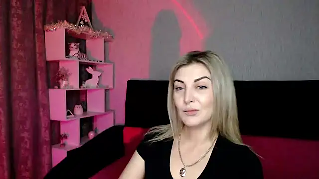 Snapshot of Amelia_Harper chatting on 12.21.24 Amelia Harper online show from 12.21.24