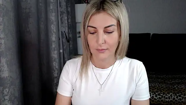 Snapshot of Amelia_Harper chatting on 09.13.25 Amelia Harper online show from 09.13.25