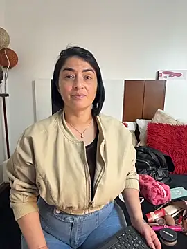 karenlennox1 online show from 04.22.26