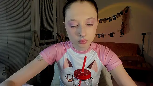 Jenny darling love online show from 01.03.25