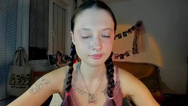 Jenny darling love online show from 03.13.25