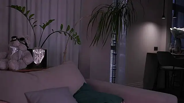 EdlinHargus online show from 09.09.25