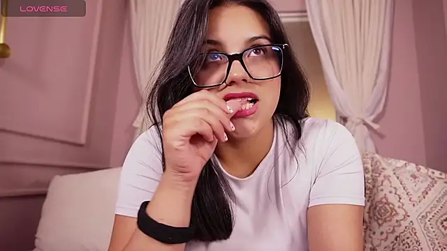 Sophia wilsonn  online show from 02.17.26