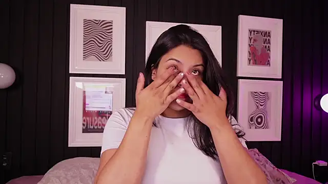 Sophia wilsonn  online show from 02.26.26